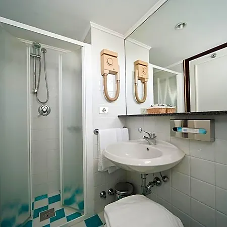 Beny Hotel 3*
